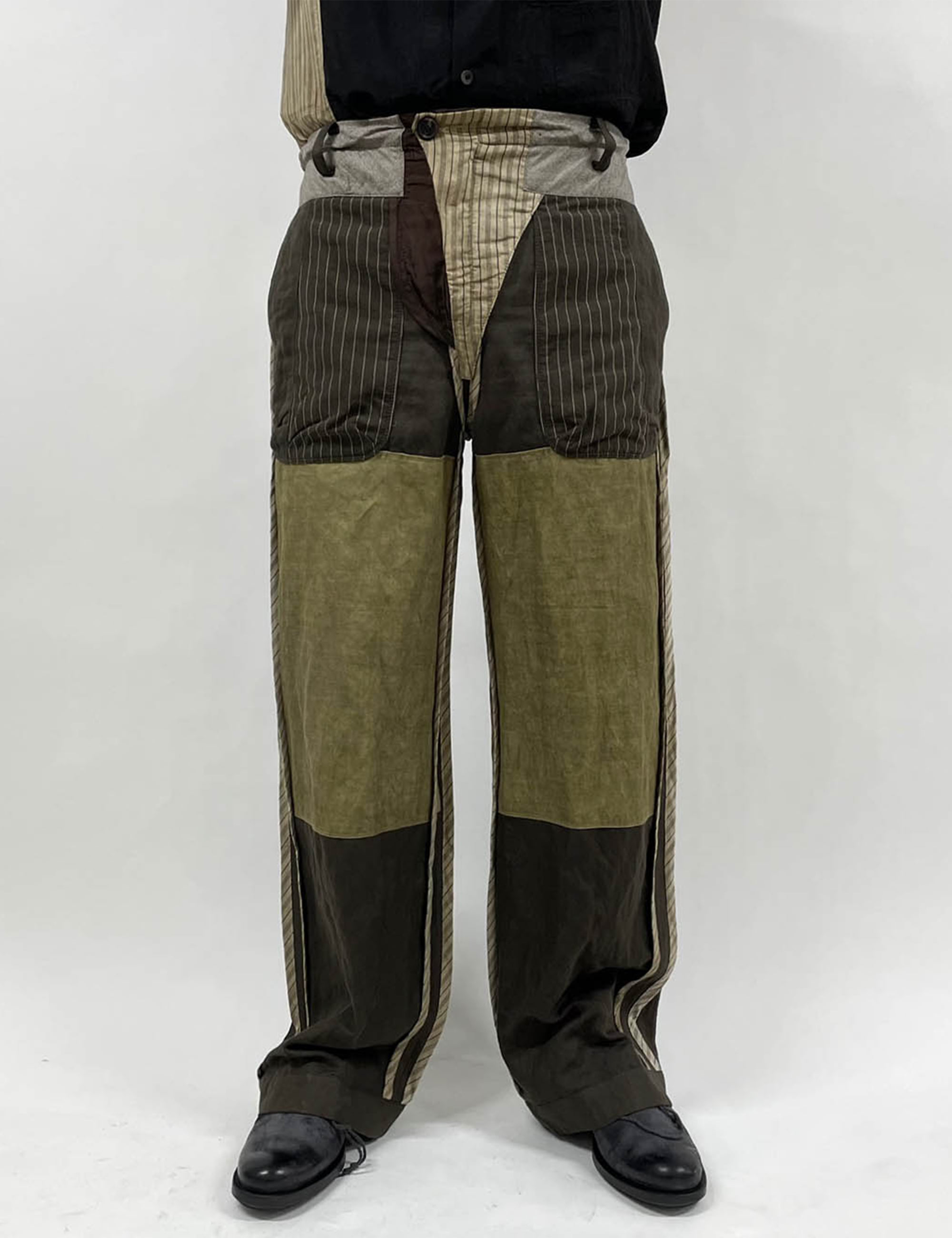 INSIDE-OUT STRAIGHT-LEG TROUSERS_GREEN