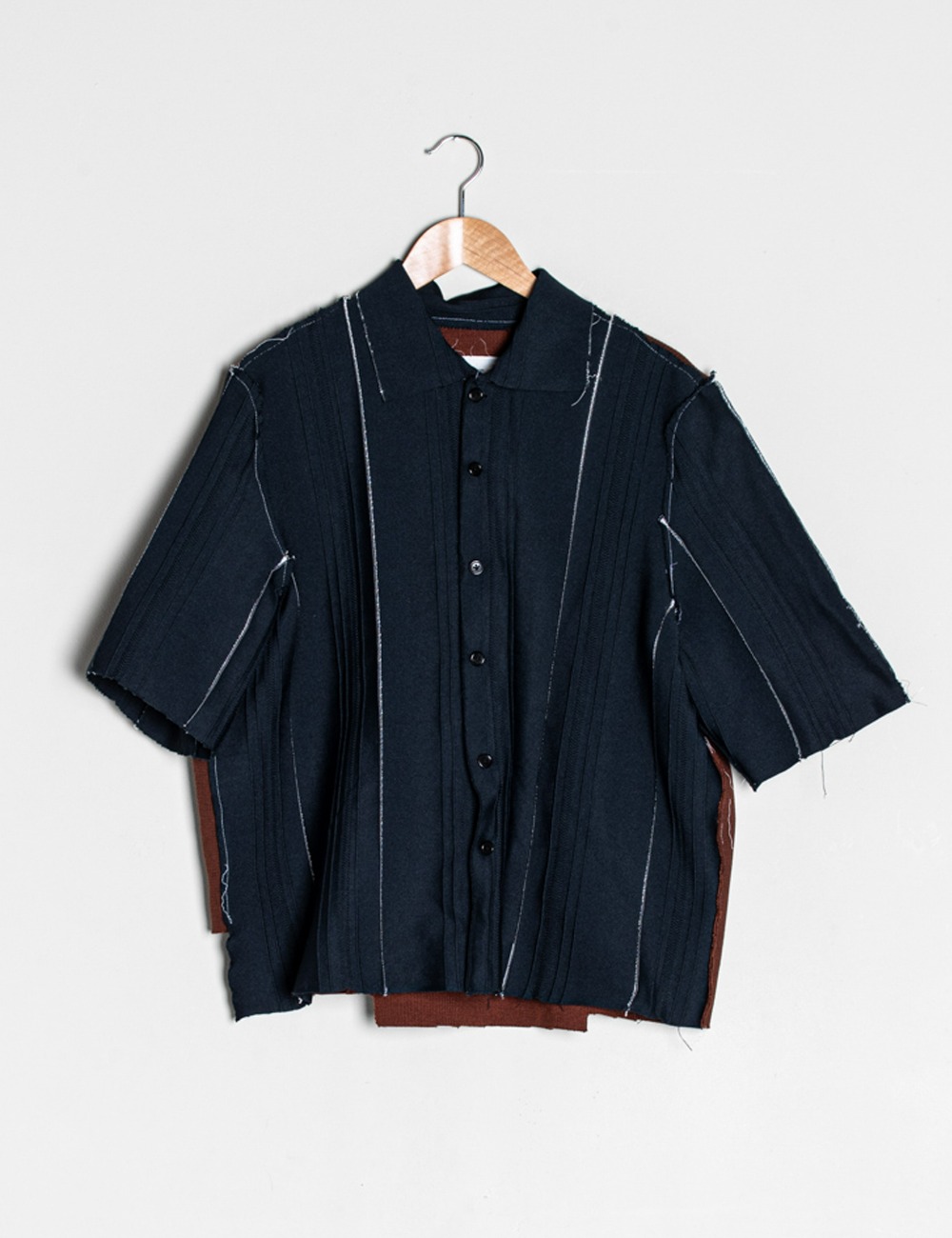 RELIEF SHIRT SS_BLACK/BROWN
