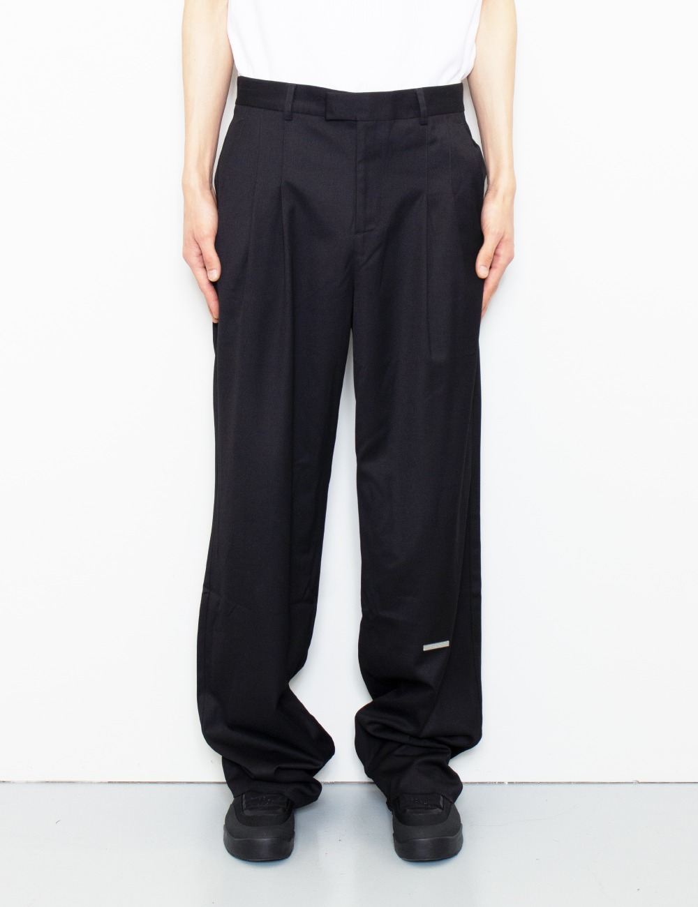 PLEATED TURN-UP TAILOR TROUSERS_BLACK