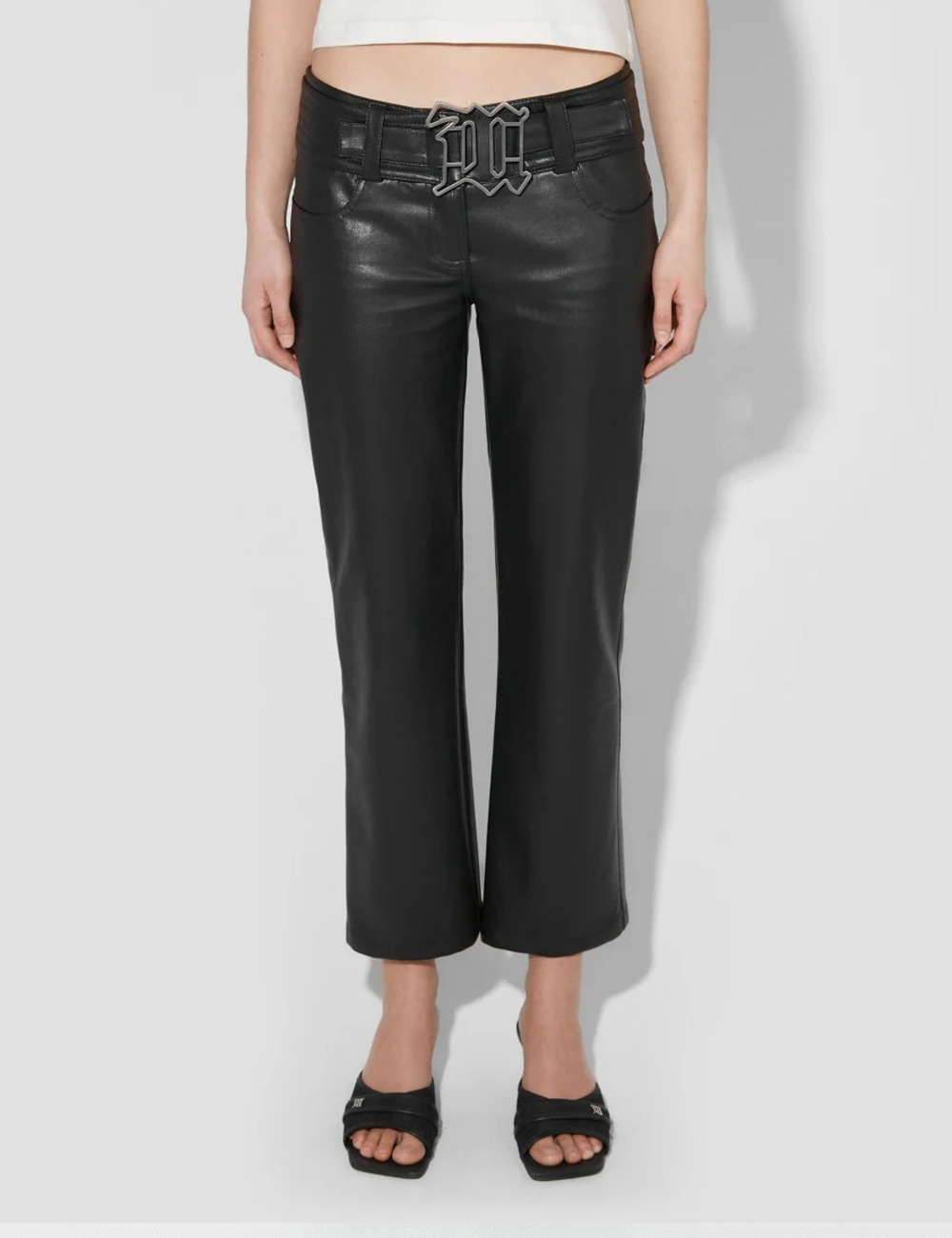 MATTE FAUX LEATHER LOW RISE TROUSERS_FADED BLACK